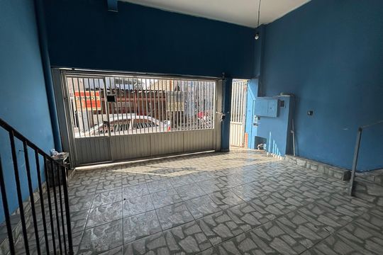 Garagem de casa à venda com 4 quartos, 130m² em Jardim Soraia, São Paulo
