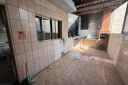 Área de Serviço de casa à venda com 4 quartos, 130m² em Jardim Soraia, São Paulo
