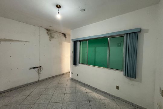 Sala de casa à venda com 4 quartos, 130m² em Jardim Soraia, São Paulo