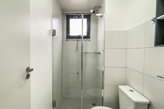 Banheiro  de apartamento para alugar com 2 quartos, 42m² em Cidade Antônio Estêvão de Carvalho, São Paulo