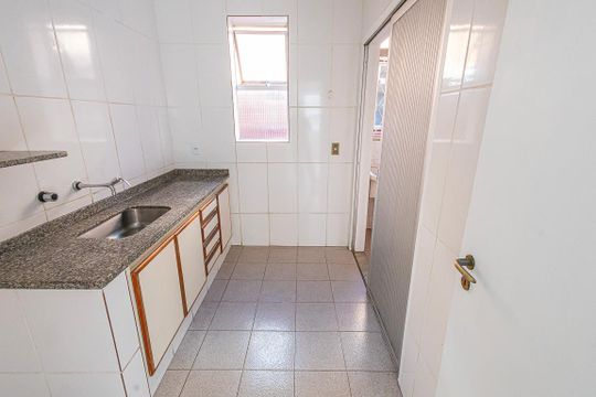 Cozinha de apartamento à venda com 3 quartos, 93m² em São Luiz, Belo Horizonte