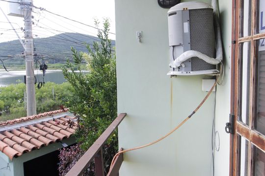 Varanda de casa de condomínio para alugar com 2 quartos, 80m² em Ogiva, Cabo Frio