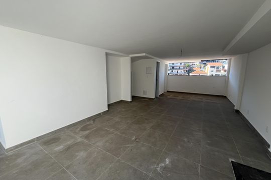 Garagem de apartamento à venda com 2 quartos, 200m² em Jardim Guanabara, Rio de Janeiro