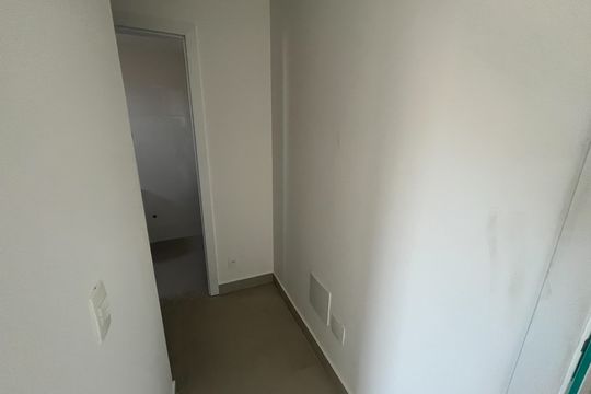 Corredor de apartamento à venda com 2 quartos, 200m² em Jardim Guanabara, Rio de Janeiro