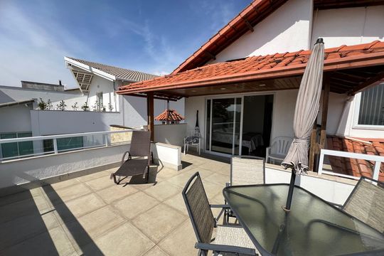 Casa de Condomínio para alugar com 4 quartos, 527m² em Granville, Juiz de Fora