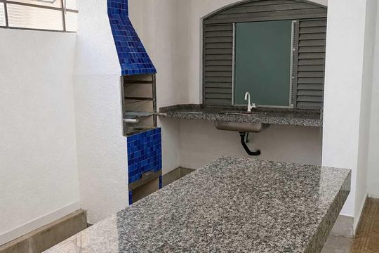 Área externa de casa à venda com 3 quartos, 180m² em Centro , Campinas