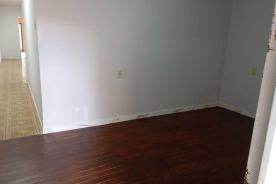 Quarto de casa à venda com 3 quartos, 180m² em Centro , Campinas