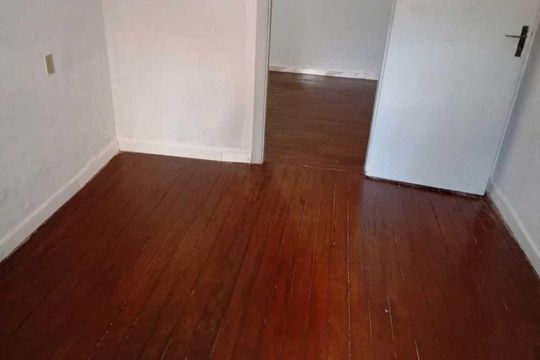 Quarto de casa à venda com 3 quartos, 180m² em Centro , Campinas