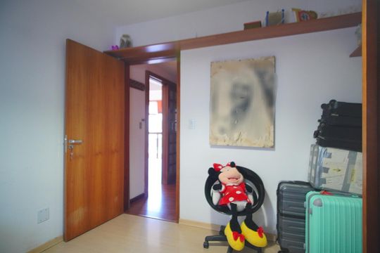 Quarto 1 de apartamento para alugar com 2 quartos, 130m² em Petrópolis, Porto Alegre