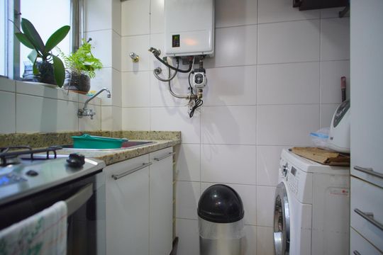 Cozinha e Área de Serviço de apartamento para alugar com 2 quartos, 130m² em Petrópolis, Porto Alegre