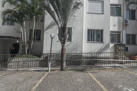 Garagem de apartamento à venda com 2 quartos, 44m² em Jardim Dona Leopoldina, Porto Alegre