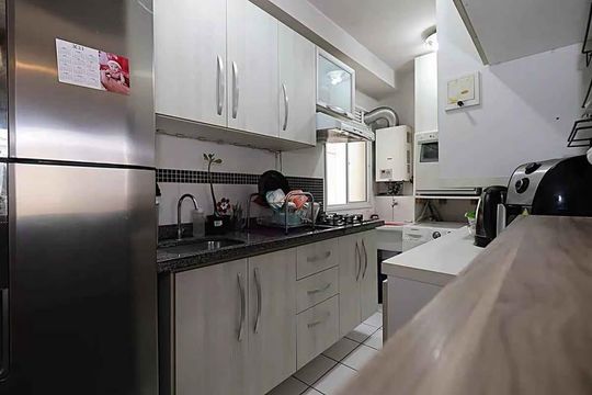 Cozinha de apartamento para alugar com 3 quartos, 55m² em Humaitá, Porto Alegre