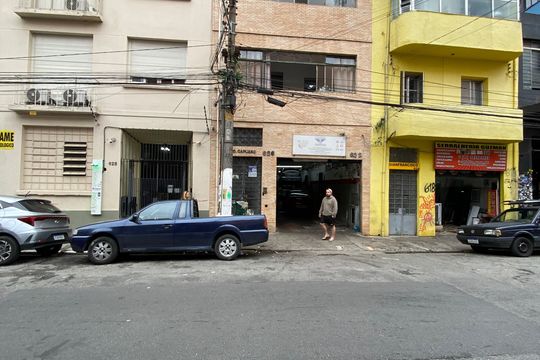 Fachada de apartamento à venda com 2 quartos, 1300m² em Barra Funda, São Paulo