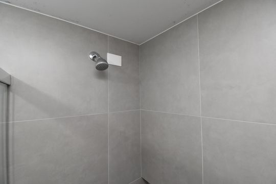 Banheiro 2 de apartamento à venda com 2 quartos, 75m² em Boa Vista, Curitiba