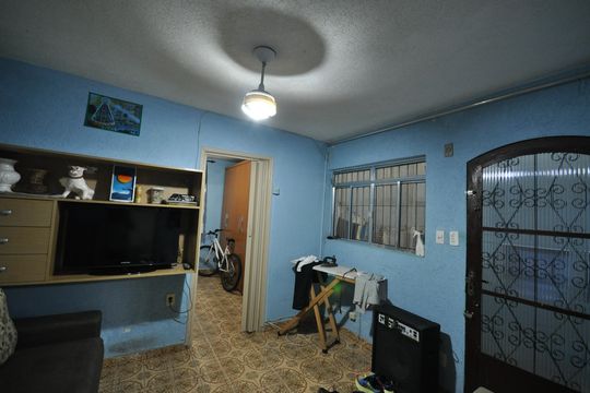 Casa à venda com 2 quartos, 196m² em Parque Edu Chaves, São Paulo