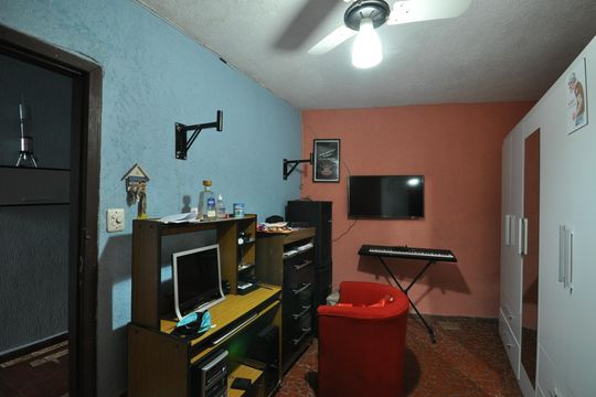Quarto de serviço de casa à venda com 2 quartos, 196m² em Parque Edu Chaves, São Paulo