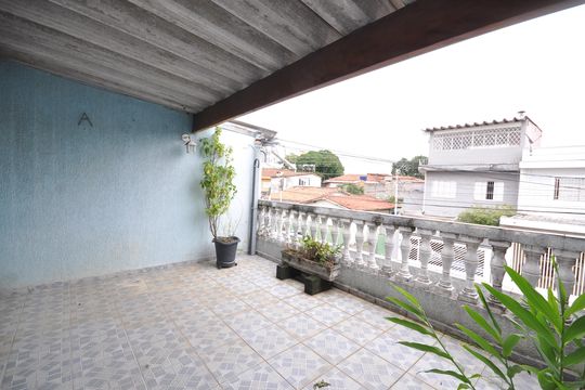 Varanda de casa à venda com 2 quartos, 196m² em Parque Edu Chaves, São Paulo