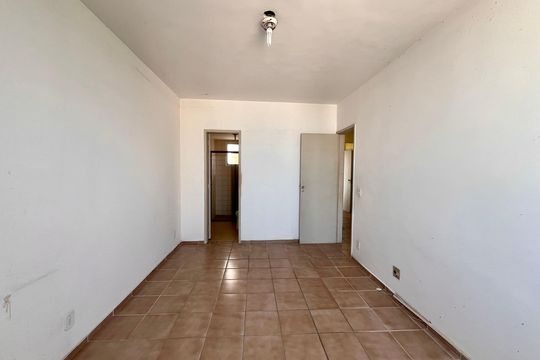 Quarto  de apartamento à venda com 1 quarto, 80m² em Copacabana, Rio de Janeiro