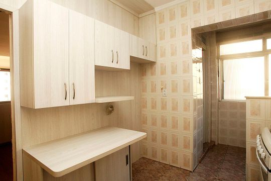 Cozinha de apartamento para alugar com 3 quartos, 105m² em Independência, Porto Alegre