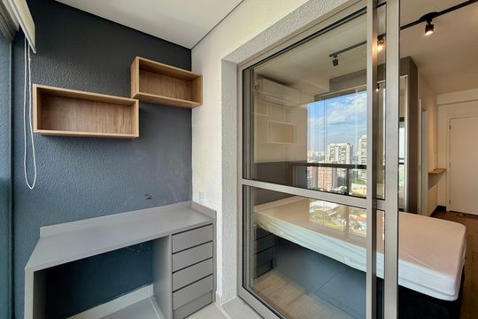 Sacada de kitnet/studio para alugar com 1 quarto, 29m² em Chácara Santo Antônio (zona Sul), São Paulo