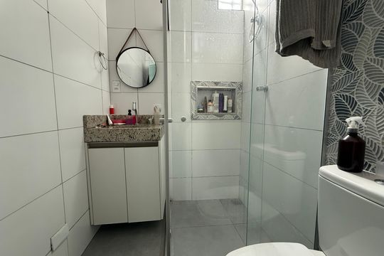 Banheiro de casa à venda com 3 quartos, 360m² em Coqueiros, Belo Horizonte