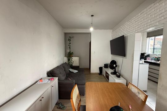 Sala de casa à venda com 3 quartos, 360m² em Coqueiros, Belo Horizonte