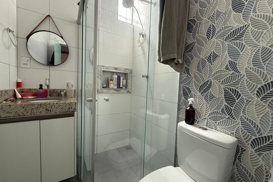 Banheiro de casa à venda com 3 quartos, 360m² em Coqueiros, Belo Horizonte