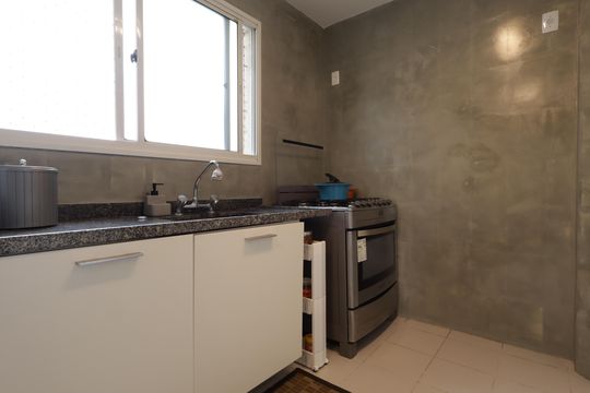 Cozinha de apartamento à venda com 3 quartos, 95m² em Jardim Lar Sao Paulo, São Paulo