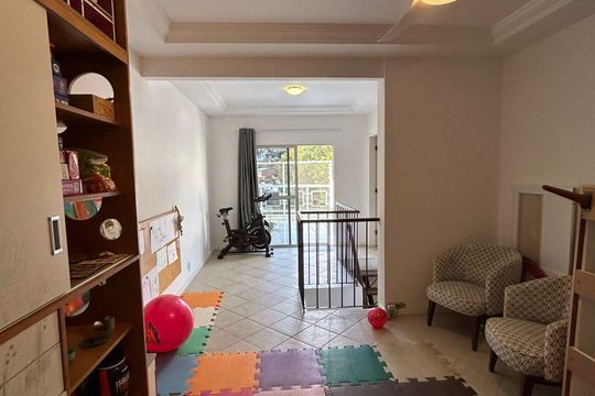 Apartamento para alugar com 4 quartos, 154m² em Nogueira, Petrópolis
