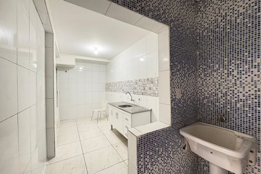 Área de Serviço de casa para alugar com 2 quartos, 80m² em Vila Albertina, São Paulo