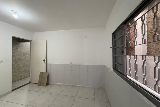 Suíte  de casa para alugar com 2 quartos, 80m² em Vila Albertina, São Paulo