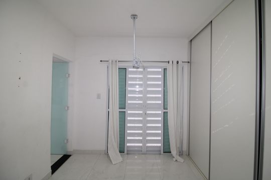 Quarto 1 de casa para alugar com 3 quartos, 350m² em Carandiru, São Paulo
