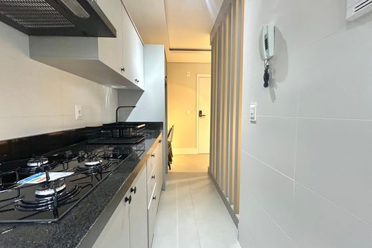 Cozinha de apartamento para alugar com 1 quarto, 31m² em Trindade, Florianópolis