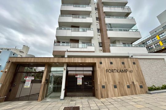Fachada de apartamento para alugar com 1 quarto, 31m² em Trindade, Florianópolis