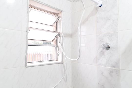 Banheiro de apartamento para alugar com 1 quarto, 27m² em Vila Maria Alta, São Paulo
