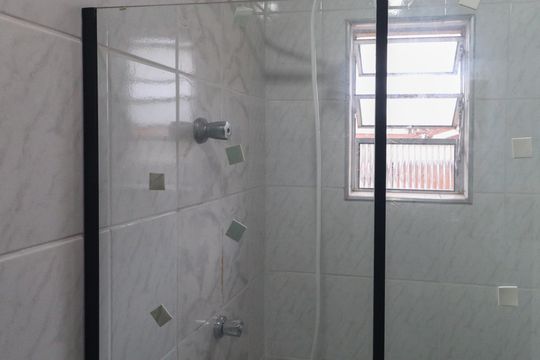 Banheiro de apartamento para alugar com 1 quarto, 20m² em Vila Maria Alta, São Paulo