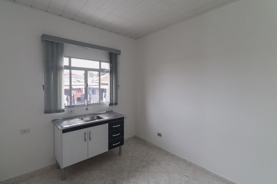 Cozinha de apartamento para alugar com 1 quarto, 20m² em Vila Maria Alta, São Paulo