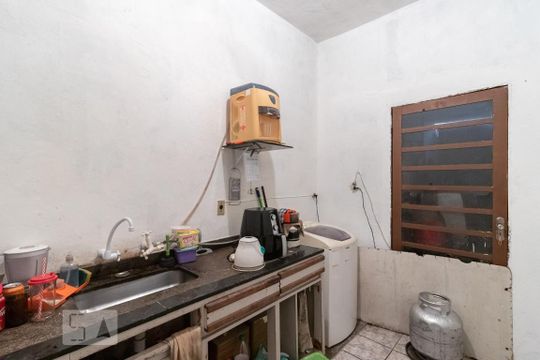 Banheiro de casa à venda com 3 quartos, 125m² em Vila Nhocuné, São Paulo