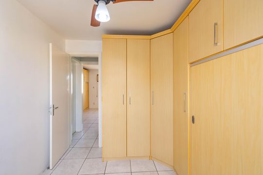 Casa de Condomínio à venda com 3 quartos, 79m² em Humaitá, Porto Alegre