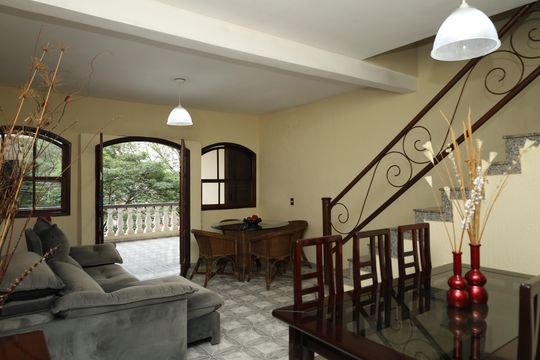 Casa à venda com 3 quartos, 180m² em Parque Savoi City, São Paulo