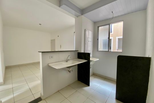 Cozinha de apartamento à venda com 2 quartos, 65m² em Betim Industrial, Betim