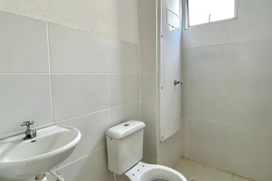 Banheiro de apartamento à venda com 2 quartos, 65m² em Betim Industrial, Betim
