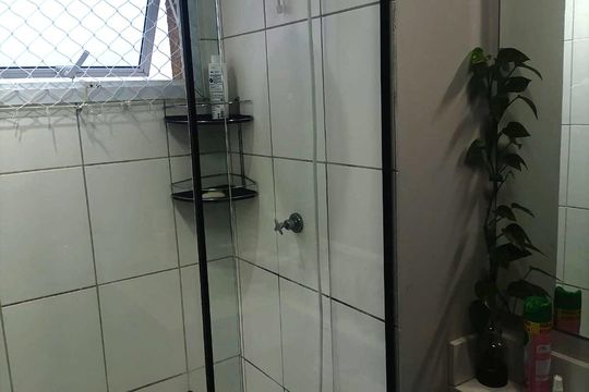Banheiro de apartamento para alugar com 1 quarto, 27m² em Vila Butantã, São Paulo