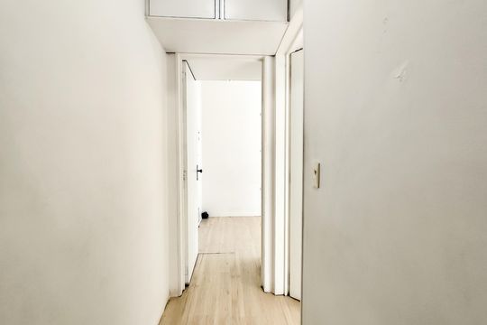Corredor de apartamento à venda com 3 quartos, 66m² em Salgado Filho, Belo Horizonte