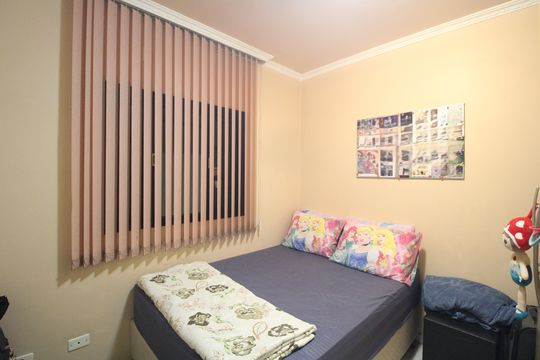 Quarto 1 de casa à venda com 4 quartos, 200m² em Vila Constanca, São Paulo