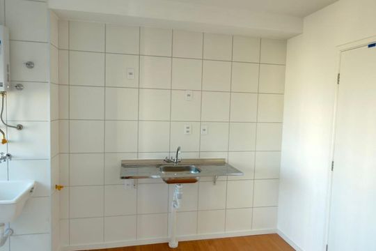 Cozinha de apartamento para alugar com 1 quarto, 38m² em Barra Funda, São Paulo