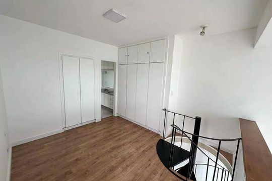 Quarto de kitnet/studio para alugar com 2 quartos, 57m² em Cambuí, Campinas