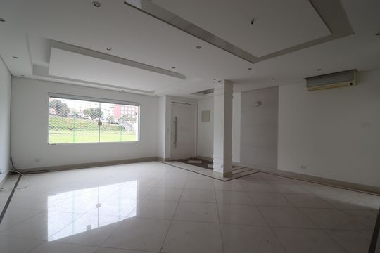 Casa para alugar com 3 quartos, 300m² em Campestre, Santo André