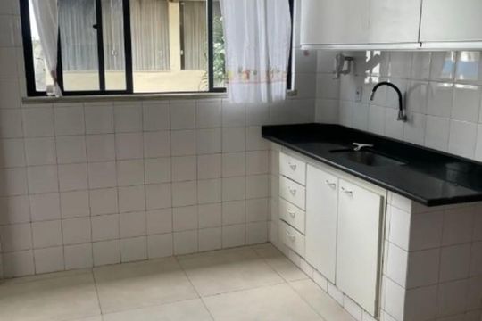 Cozinha de apartamento para alugar com 2 quartos, 96m² em Itapuã, Salvador