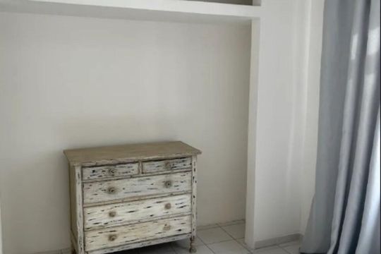 Quarto de apartamento para alugar com 2 quartos, 96m² em Itapuã, Salvador